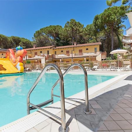 Residence Poggio Dei Pini Marina Romea Buitenkant foto