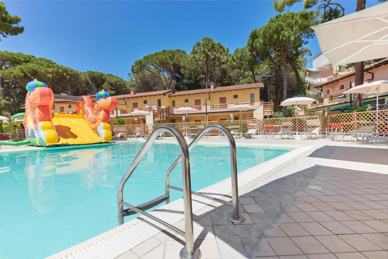 Residence Poggio Dei Pini Marina Romea Buitenkant foto