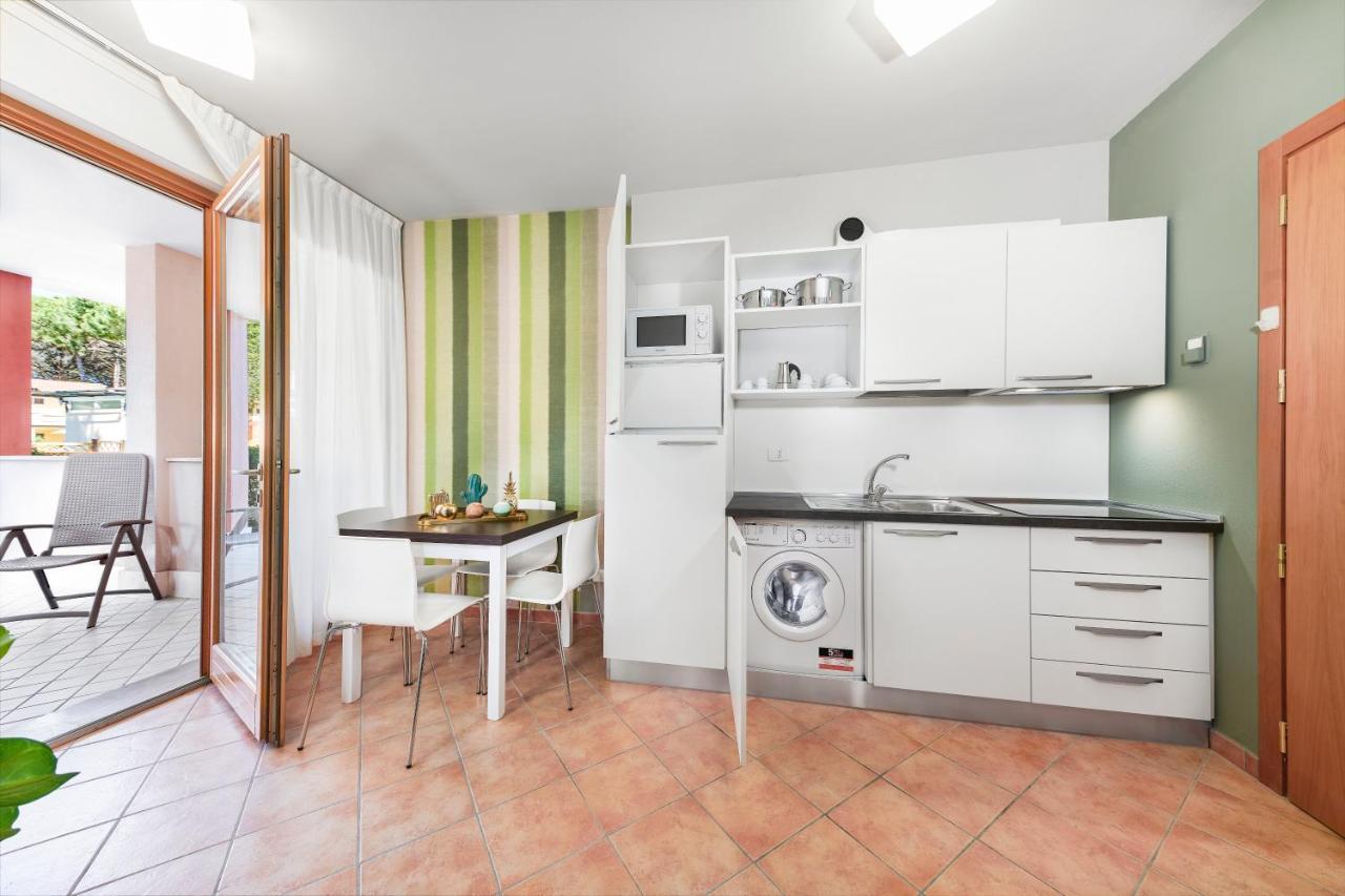 Residence Poggio Dei Pini Marina Romea Buitenkant foto